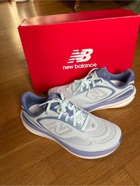 New Balance Women's 1080v15 Glint Blue/Silver Running Shoe NWT